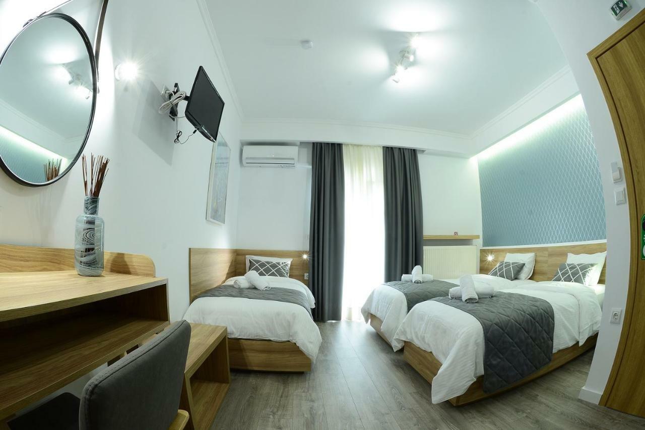 Alexandros Hotel Giannitsa Buitenkant foto